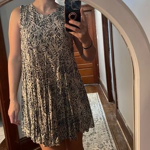 Black and white open back flowy mini dress/ beach cover up- urban outfitters